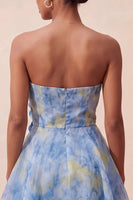 Load image into Gallery viewer, Grey Blue Printed A-Line Strapless Mini Cocktail Dress with 3D Flowers