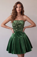 Load image into Gallery viewer, Dark Green Ruched Velvet Floral A Line Mini Cocktail Dress