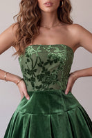 Load image into Gallery viewer, Dark Green Ruched Velvet Floral A Line Mini Cocktail Dress