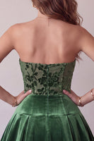 Load image into Gallery viewer, Dark Green Ruched Velvet Floral A Line Mini Cocktail Dress