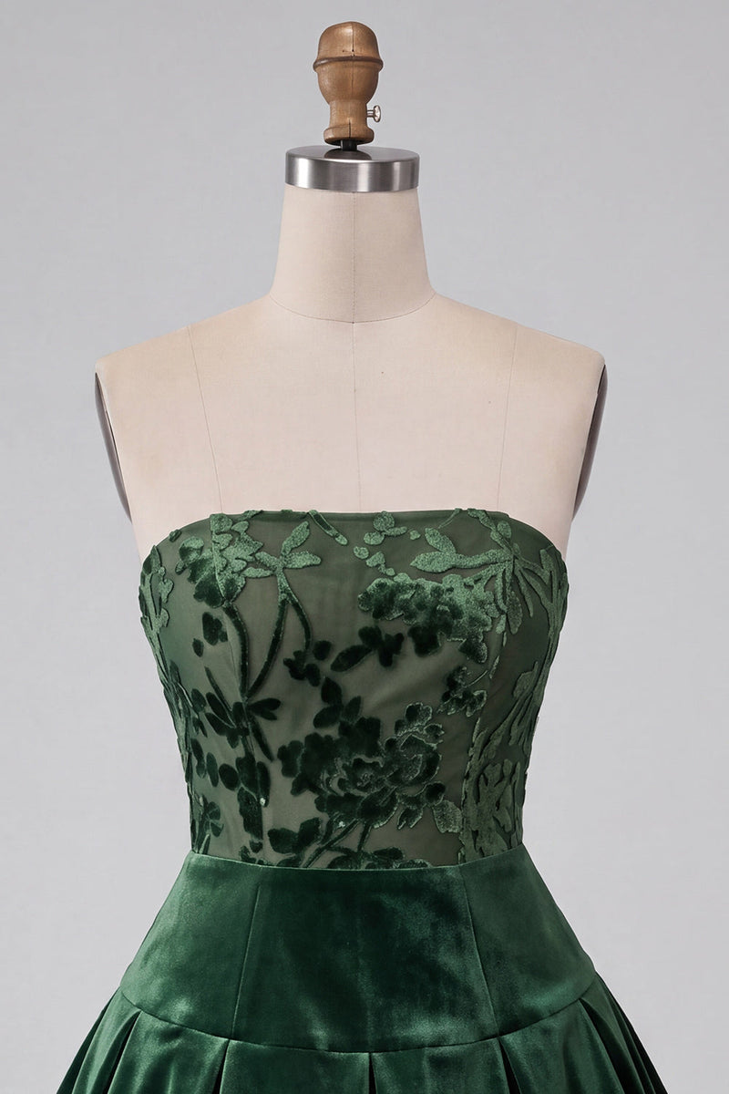 Load image into Gallery viewer, Dark Green Ruched Velvet Floral A Line Mini Cocktail Dress