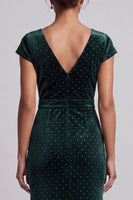 Load image into Gallery viewer, Dark Green Velvet Sparkly Beaded Ruffled V-Neck Long Mother of the Bride Dress with Sleeves
