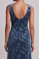 Load image into Gallery viewer, Dark Navy Sheath Velvet Ruffled Long Floral Mother of the Bride Dress