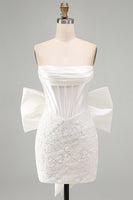 Load image into Gallery viewer, White Tight Lace Ruched Strapless Corset Short Cocktail Dress with Bow
