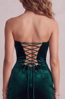 Load image into Gallery viewer, Tight Dark Green Velvet Ruched Short Cocktail Dress with Sash