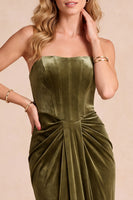Load image into Gallery viewer, Olive Sheath Corset Ruched Velvet Strapless Long Evening Dress