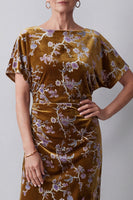 Load image into Gallery viewer, Velvet Mustard Gold Sheath Floral Ruched Midi Mother of the Bride Dress