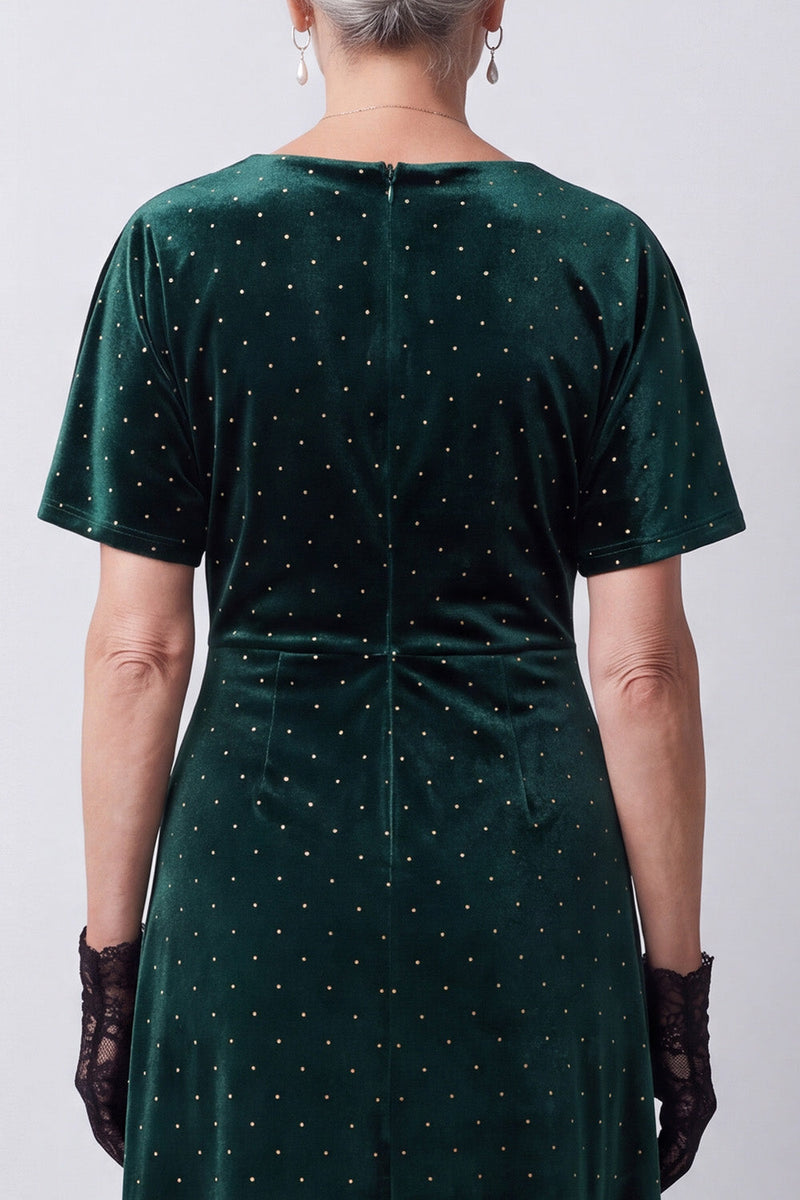Load image into Gallery viewer, Dark Green Sheath Velvet Ruched Polka Dots Long Mother of the Bride Dress