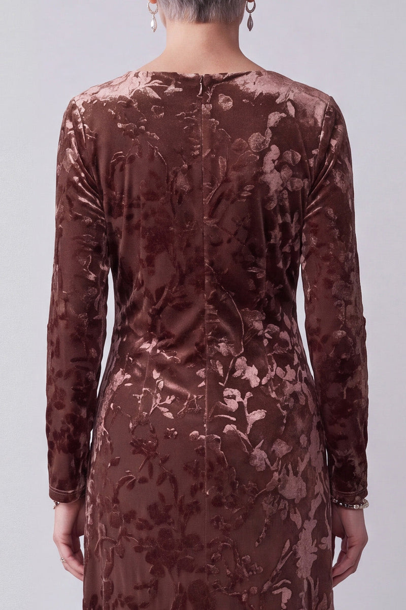 Load image into Gallery viewer, Chocolates Floral Sheath Velvet Round Neck Long Sleeves Mother of the Bride Dress