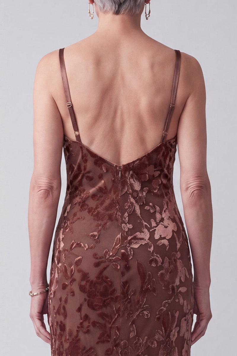 Load image into Gallery viewer, Floral Chocolates Sheath Velvet Two Piece Long Mother of the Bride Dress with Cape