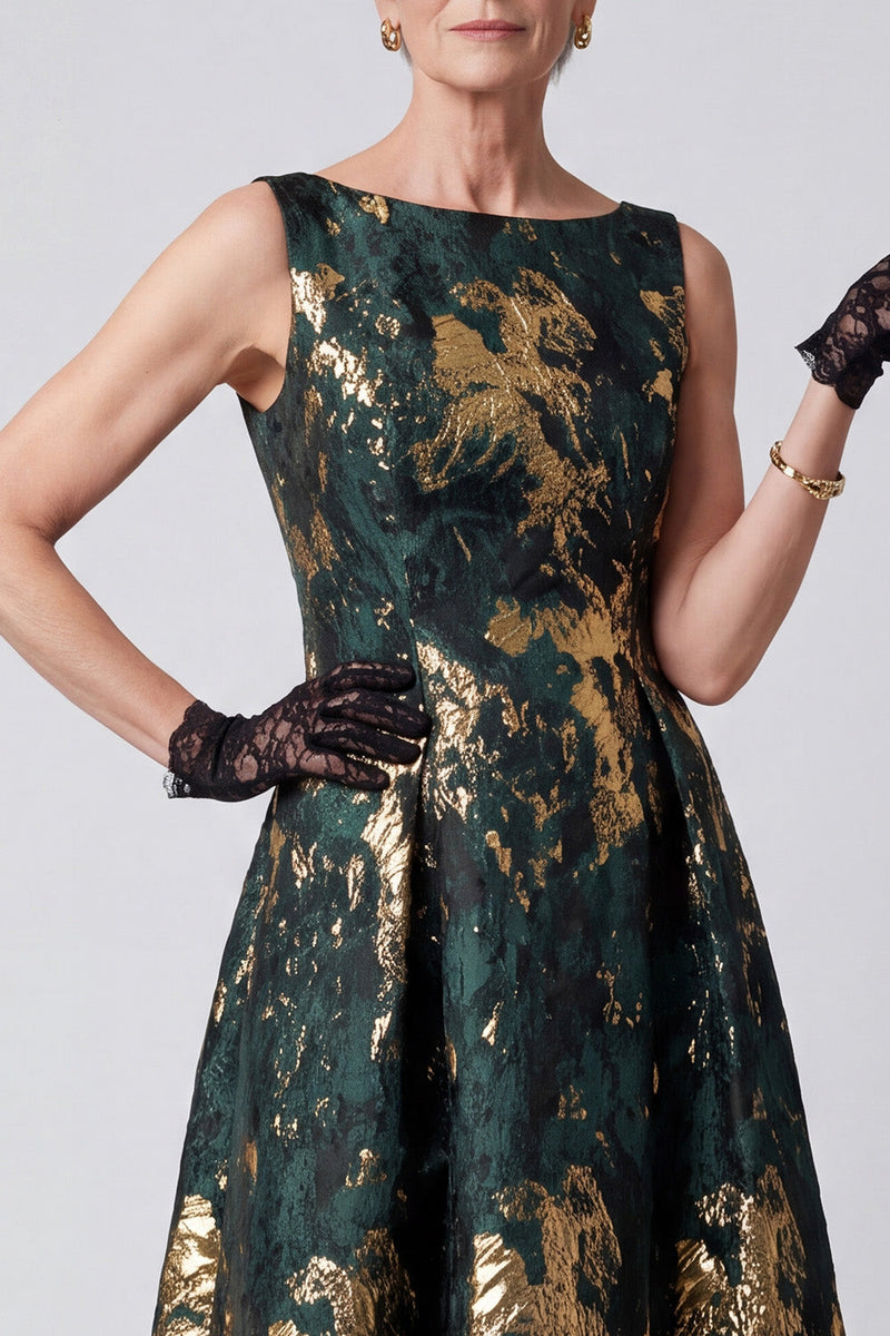 Load image into Gallery viewer, Dark Green A Line Jacquard Boat Neck Long Mother of the Bride Dress