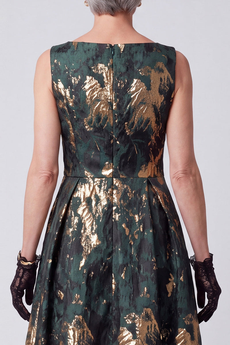 Load image into Gallery viewer, Dark Green A Line Jacquard Boat Neck Long Mother of the Bride Dress