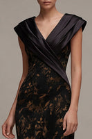Load image into Gallery viewer, Black Sheath Floral Ruched V-Neck Cap Sleeves Long Formal Dress