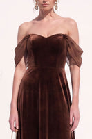 Load image into Gallery viewer, Sheath Brown Velvet Off the Shoulder Long Evening Dress