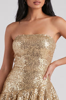 Load image into Gallery viewer, Sparkly Golden Ruffled Sequins Strapless Short Birthday Dress with Sash