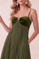 Load image into Gallery viewer, Coffee A-Line Pleated Long Wedding Guest Dress with Pockets
