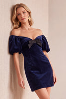 Load image into Gallery viewer, Navy Velvet Sheath Off the Shoulder Puff Sleeves Short Wedding Guest Dress with Bow