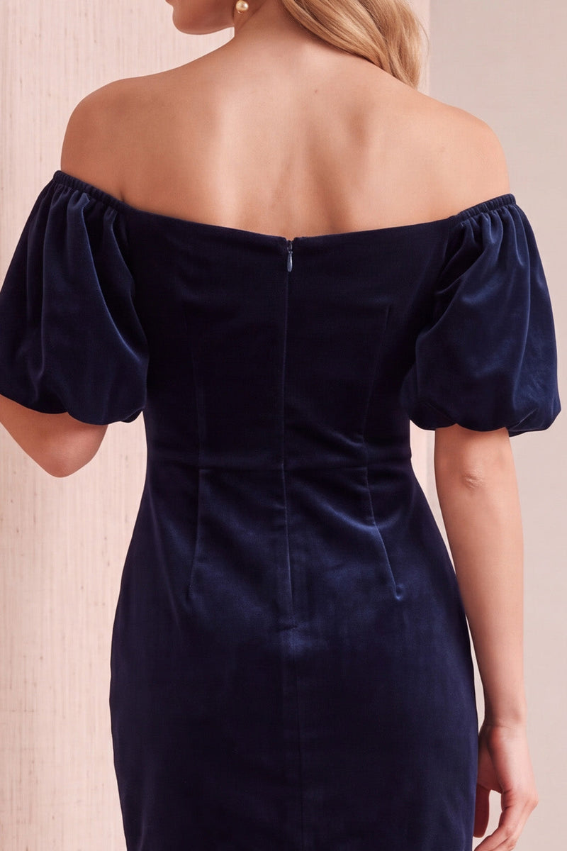 Load image into Gallery viewer, Navy Velvet Sheath Off the Shoulder Puff Sleeves Short Wedding Guest Dress with Bow