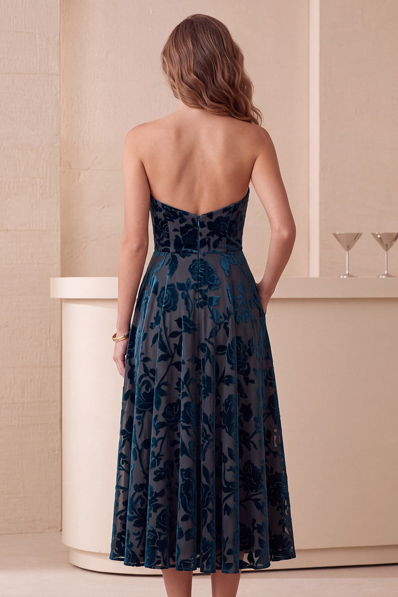Load image into Gallery viewer, Floral Navy Sweetheart A-Line Velvet Long Formal Dress with Pockets