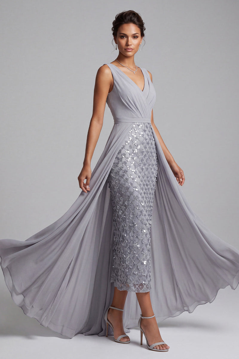 Load image into Gallery viewer, Sparkly Light Grey Ruched Plaid Sequins Chiffon Bodycon Midi Mother of the Bride Dress with Cape