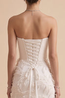 Load image into Gallery viewer, White A-Line Strapless Feathered Sweep Train Wedding Dress