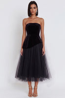 Load image into Gallery viewer, Black Strapless A Line Pleated Strapless Midi Wedding Guest Dress