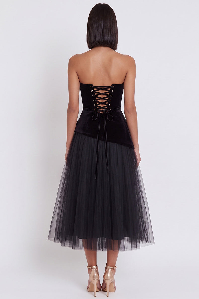 Load image into Gallery viewer, Black Strapless A Line Pleated Strapless Midi Wedding Guest Dress