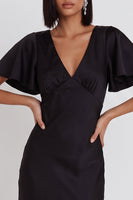 Load image into Gallery viewer, Simple Black Satin V-Neck Flutter Sleeves Long Wedding Guest Dress