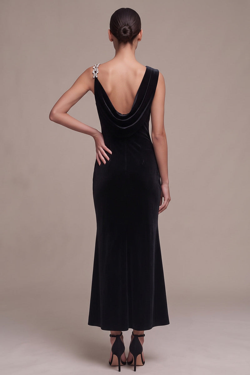 Load image into Gallery viewer, Black Mermaid Asymmetrical Neck Velvet Long Formal Dress with Rhinestone