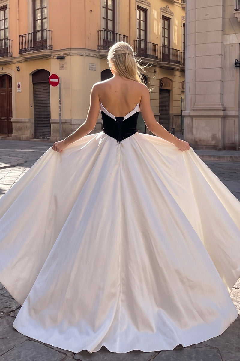 Load image into Gallery viewer, Black White Velvet Mermaid Sweetheart Long Prom Dress with Cape