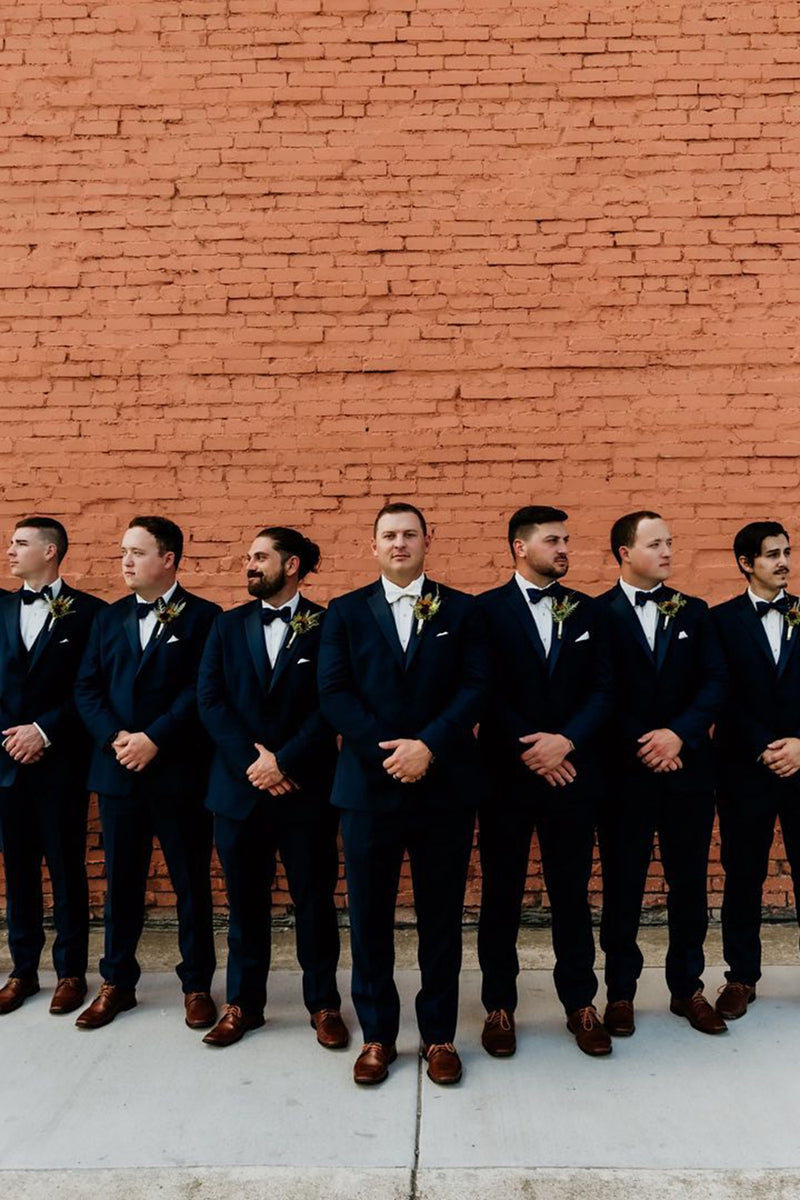 Load image into Gallery viewer, Notched Lapel Dark Navy Men&#39;s Prom Suits