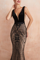 Load image into Gallery viewer, Sparkly Mermaid Sequins Black Long Prom Dress