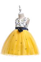 Load image into Gallery viewer, Round Neck White Girls&#39; Dress With Beading