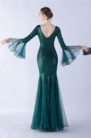 Load image into Gallery viewer, Dark Green Sequin V-neck Long Sleeves Mermaid Formal Dress
