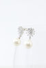 Load image into Gallery viewer, Flowers Pearl Earrings