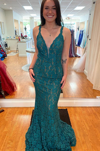 Mermaid V-Neck Dark Green Lace Long Prom Dress with Beading