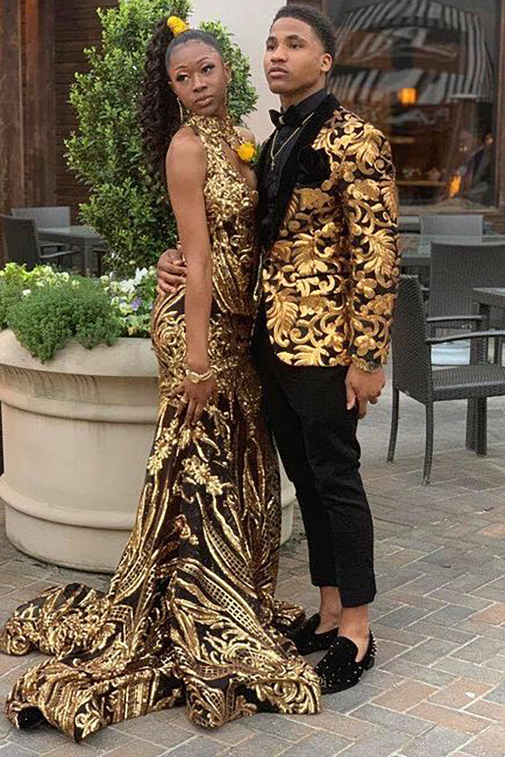 Black Golden Sequins Shawl Lapel Men's Prom Blazer