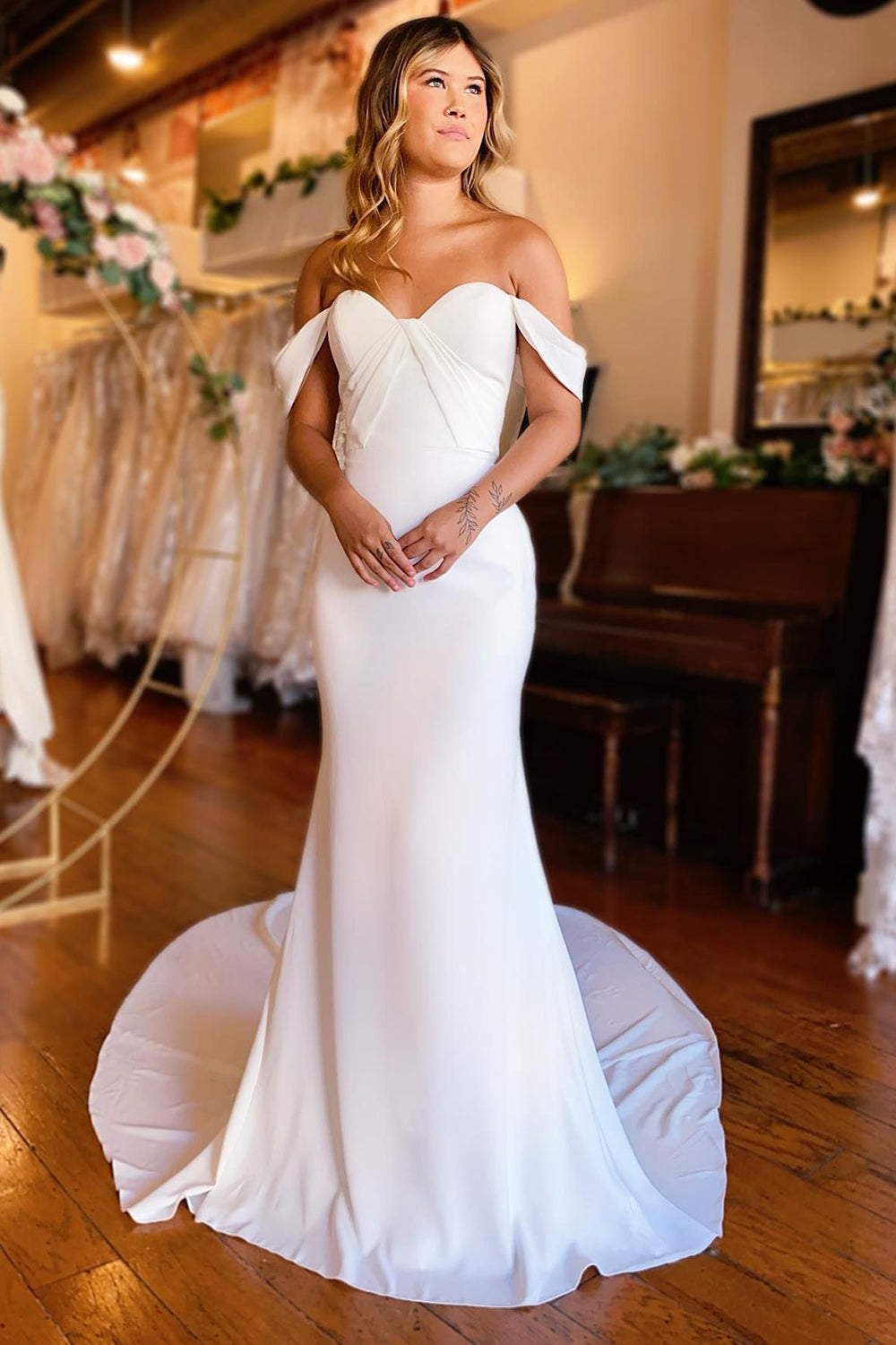 Queendancer Women Simple White Mermaid Long Boho Wedding Dress Off the Shoulder Sweep Train Bridal Dress queendanceruk