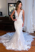 Load image into Gallery viewer, White V-Neck Mermaid Long Lace Wedding Dress