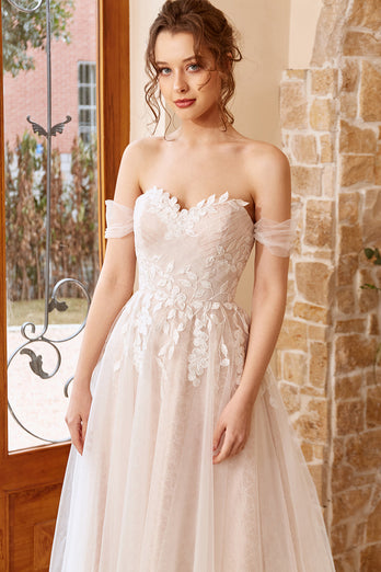 Elegant A Line Halter White Long Wedding Dress with Appliques